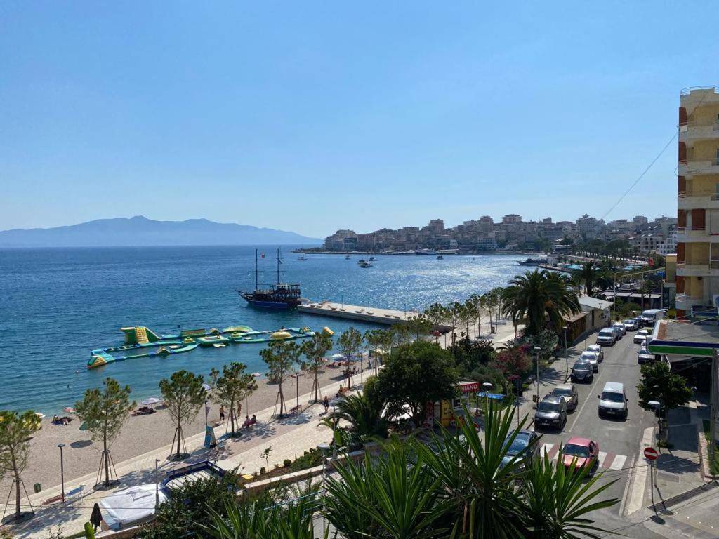 Sea Breeze Apartment Sarandë エクステリア 写真