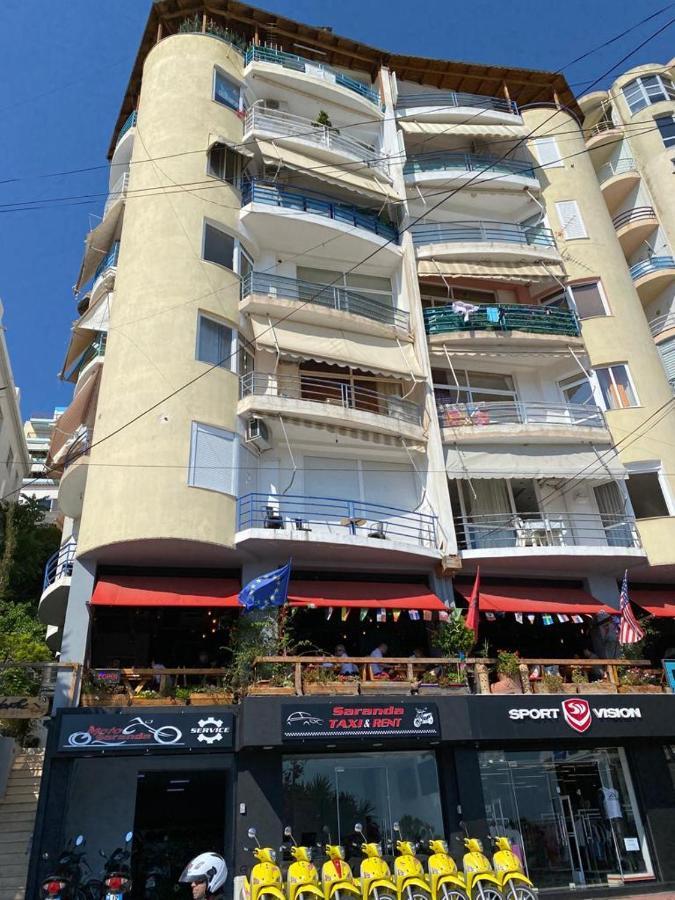 Sea Breeze Apartment Sarandë エクステリア 写真