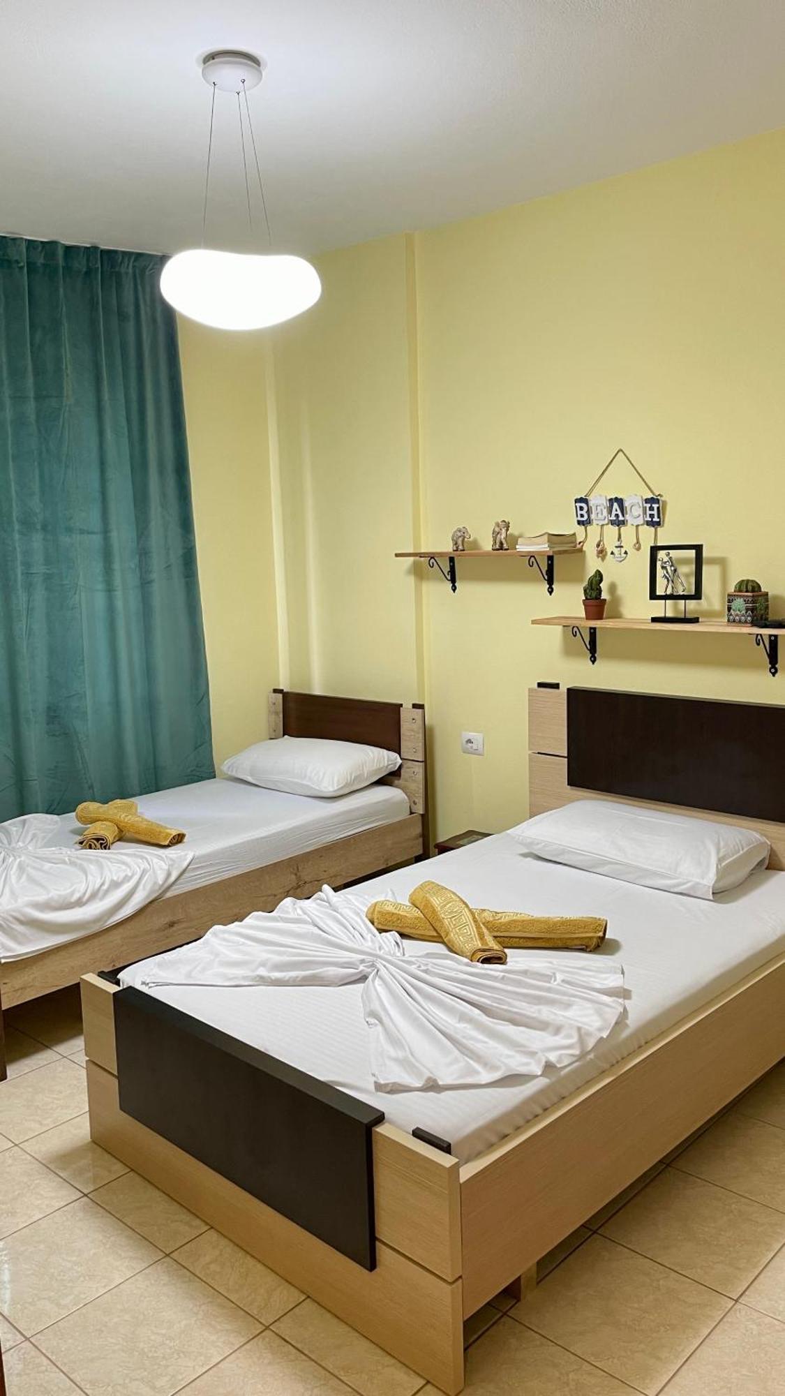 Sea Breeze Apartment Sarandë エクステリア 写真